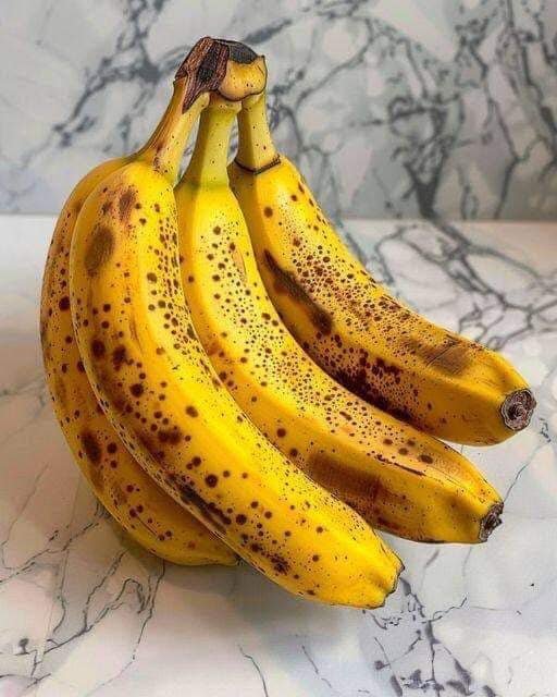 jedete-banane-sa-flekama?-evo-sta-zapravo-znace-te-smede-mrlje,-ostacete-u-soku!
